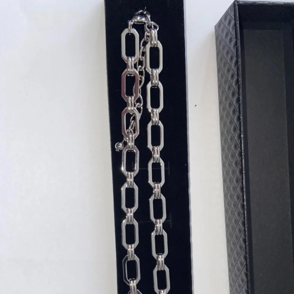 Own Style Rhodium 18” Chain - Picture 3 of 3